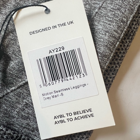 NEW AYBL Motion Seamless Leggings in color grey marl size small - Picture 5 of 9